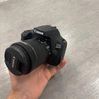 Canon EOS 4000D + 2 obbiettivi