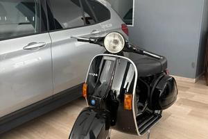 Piaggio Vespa PX 125E - restaurata