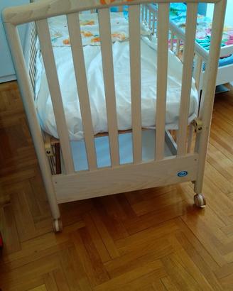 Pali lettino e cassettiera