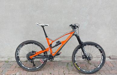 Enduro Nukeproof Mega 275