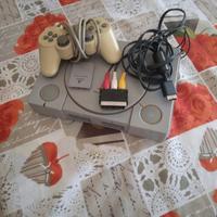 PlayStation 1 usata con giochi,memory e joystick