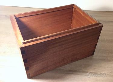 Contenitore in legno Teak