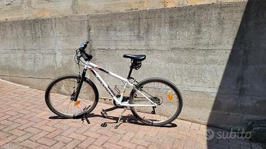 Bicicletta Rockrider 100 