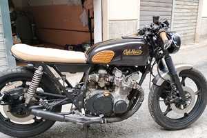 Suzuki GS 550e cafè racer dell' 81