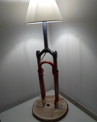 Lampada fatta a mano