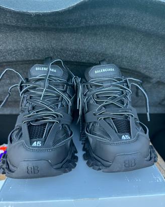 Balenciaga track