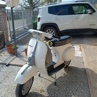 VESPA 50