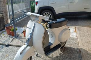 VESPA 50