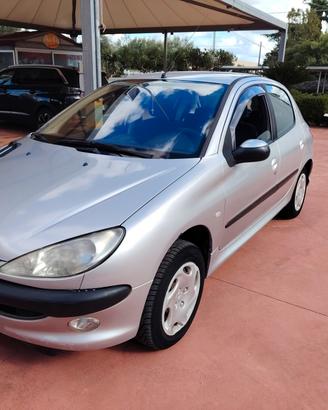 Peugeot 206 1.4 hdi 5 porte + gancio