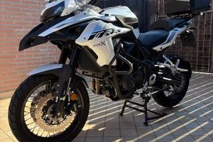 Benelli Trk 502 X