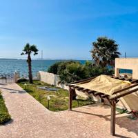 Villa fronte mare stagnone