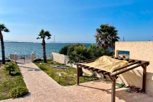 Villa fronte mare stagnone