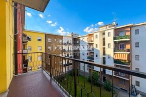 Bilocale con balcone, cucina separata, cantina e a