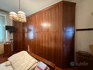 Armadio e camera da letto matromoniale in noce