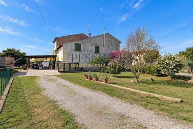 Casa indipendente con terreno - Valeggio sul Mi...