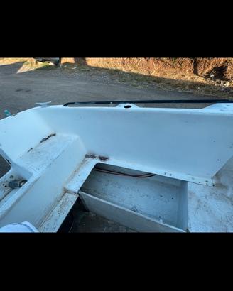 Barca semicabinato 5.50 fuoribordo