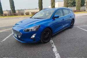 Ford Focus 1.5 120 cv adatta a neopatentati 