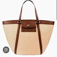 Borsa firmata Cacharel