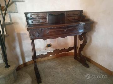 Scrittoio in legno antico