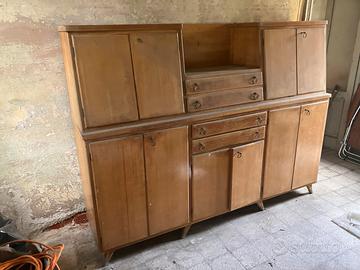 Grande buffet fatto da falegname anno 60/70