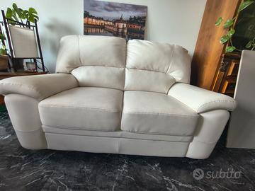 divano pelle bianca 3 posti più 2 posti