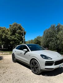 Porsche CAYENNE COUPE E-hybrid