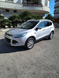 Ford Kuga 2.0 TDCI 120 CV Titanium con retrocamera