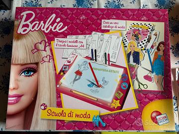 Barbie Gioco Scuola di Moda