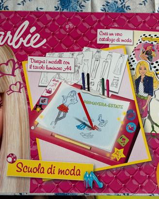 Barbie Gioco Scuola di Moda