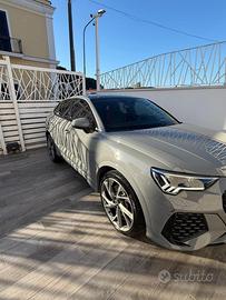 AUDI RSQ3