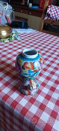 Vaso con coperchio in porcellana floreale vintage