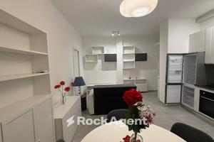 MILANO - BANDE NERE - BILOCALE CON BACONE