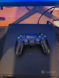 PlayStation 4 Slim 500GB con Controller e Cavi 