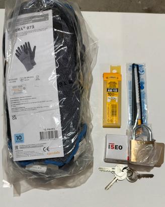 Guanti , Chiavi Usag e accessori.