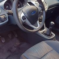 Ford Fiesta 1.4 ben/GPL motore da revisionare