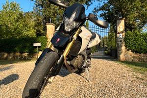 Aprilia DorsoDuro 750cc