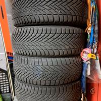 Gomme da Neve Pirelli R16