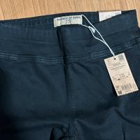 Jeans NUOVI. con cartellino S