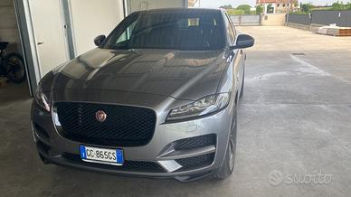 Jaguar f pace