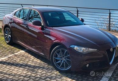 cerchi alfa romeo giulia 225/45/18  senza graffi
