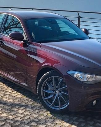 cerchi alfa romeo giulia 225/45/18  senza graffi