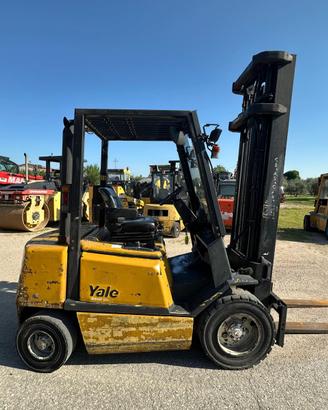 Carrello elevatore YALE GDP 25 TF