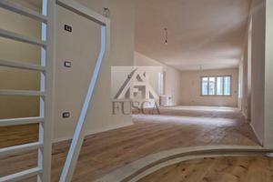 Appartamento di 170 m² con 5 locali a Lucca