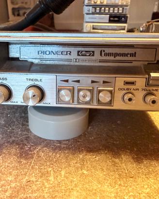 Pioneer component