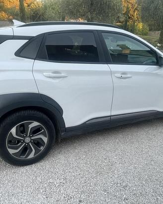 HYUNDAI KONA SUPER X-LINE-32000KM- IMPECCABLE