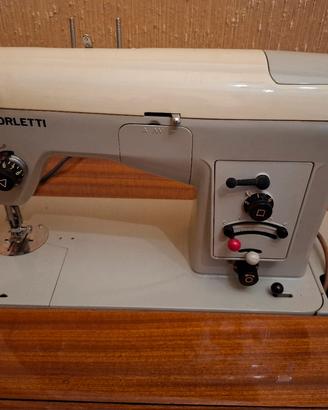 Macchina per cucire vintage