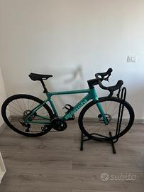 Bianchi sprint ICR shimano 105
