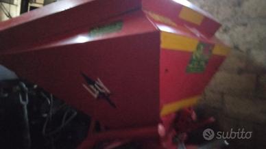 Spandiconcime LeLy 500 L