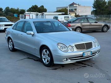 Mercedes Benz E220