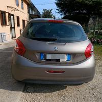 Peugeot 208 1.4 HDi Active